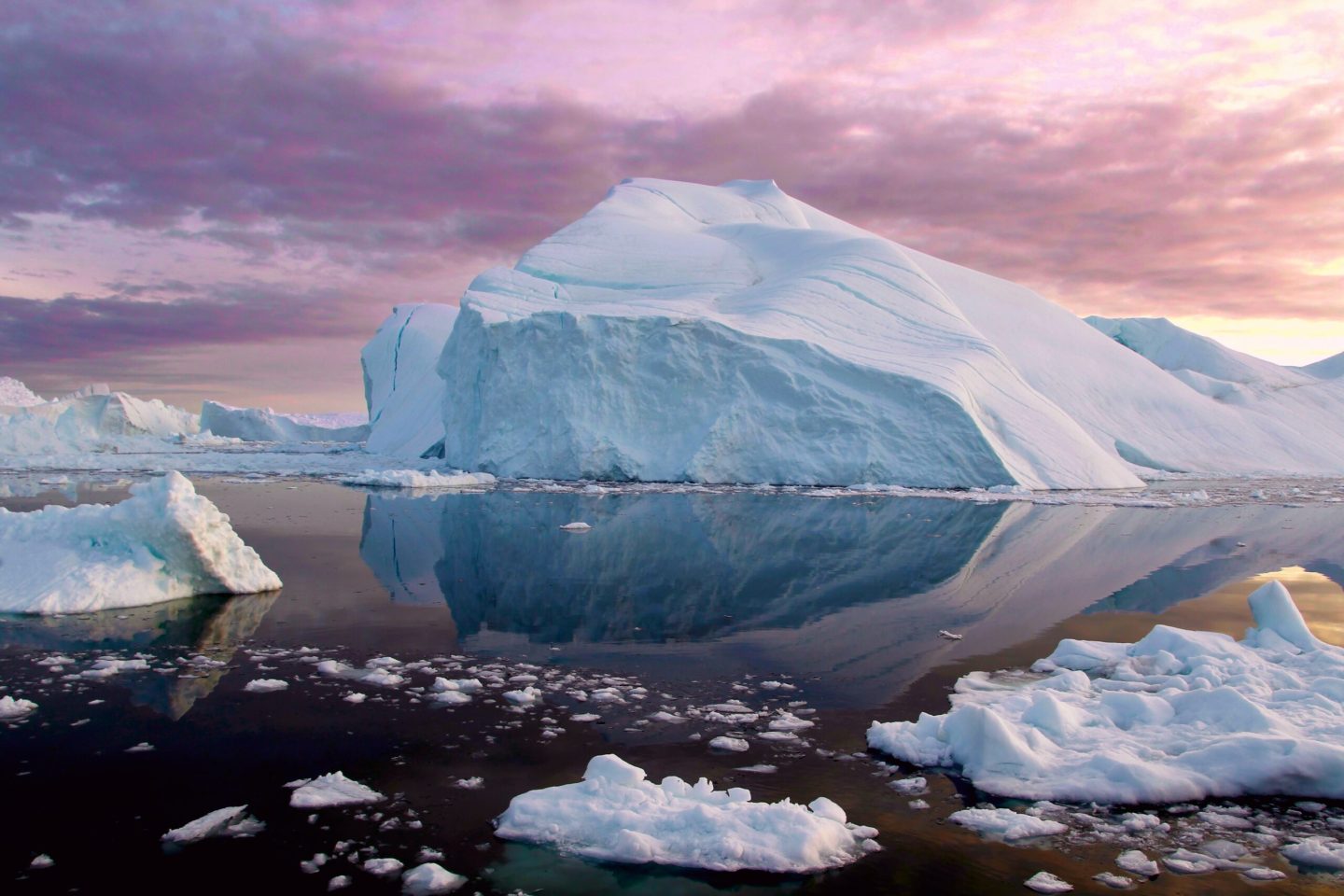 جليديات غرينلاند تذوب أسرع بمئة ضعف مما توقع العلماء!