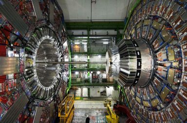 رصد الجسيم الشبح لأول مرة في مصادم الهدرونات الكبير - كتشف الفيزيائيون الجسيم الشبح أول مرة داخل جهاز تحطيم الذرة في تجربة FASER في مختبر سيرن