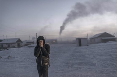 أين يقع أبرد مكان على وجه الأرض؟ ما أدنى درجة حرارة مُسجّلة؟ ما أبرد مدينة في العالم؟ كيف يتعامل السكان المحليون مع البرد؟