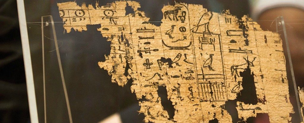 اكتشاف أقدم البرديات المصرية بعمر 4,500 سنة