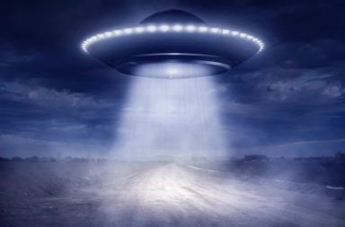 هل المخلوقات الفضائية موجودة حقًا، وكيف تُصنف الأجسام المجهولة الطائرة؟ هل الكائنات الفضائية موجودة فعلا في الواقع؟ وما الدليل على وجودها؟