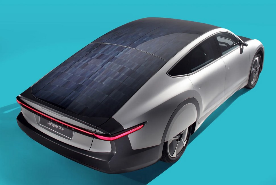 هل ستكون السيارات التي تعمل بالطاقة الشمسية هي سيارات المستقبل؟