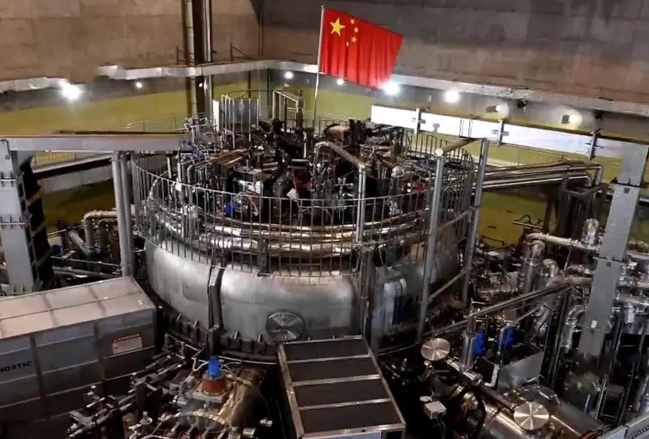 مجددًا، مفاعل الاندماج النووي الصيني يحقق رقمًا قياسيًا لدرجة حرارة البلازما