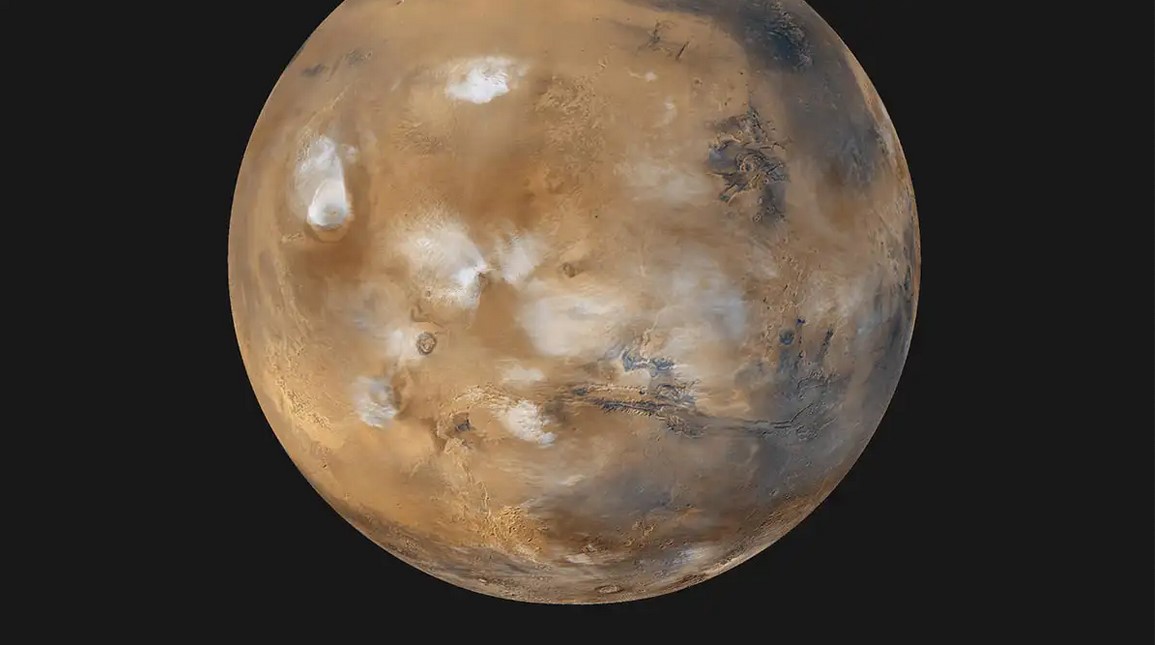 ما سبب امتلاك كوكب المريخ لأرضية تشبه شكل خلية النحل؟