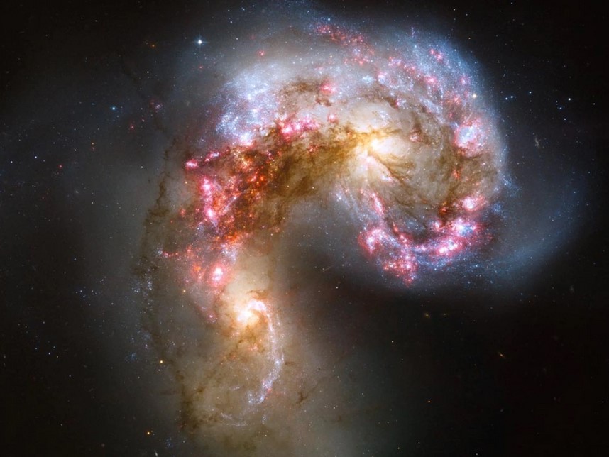 اكتشاف مجرة جديدة تدور منذ نشأة الكون