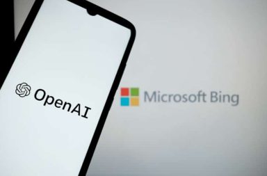 صممت شركة مايكروسوفت روبوت الدردشة بينغ بالتعاون مع الشركة الناشئة أوبن أيه آي -OpenAI ولكن بدأ مؤخرًا بالتهم على مستخدميه!