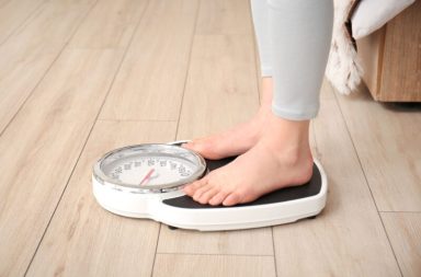 لسوء الحظ، يعد التركيب الجيني السبب الكامن وراء صعوبة فقدان الوزن. ما هي العوامل التي تؤدي دورًا في هذه العملية؟ خسارة الوزن لدى النساء