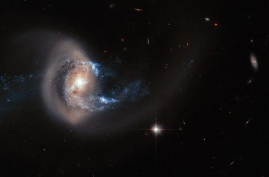 لغز كوني: لماذا تزداد نسبة الغاز في مجرة درب التبانة تلسكوب هابل الفضائي التابع لناسا كمية الغاز الداخلة لمجرتنا كمية الغازات الداخلة والخارجة من المجرة