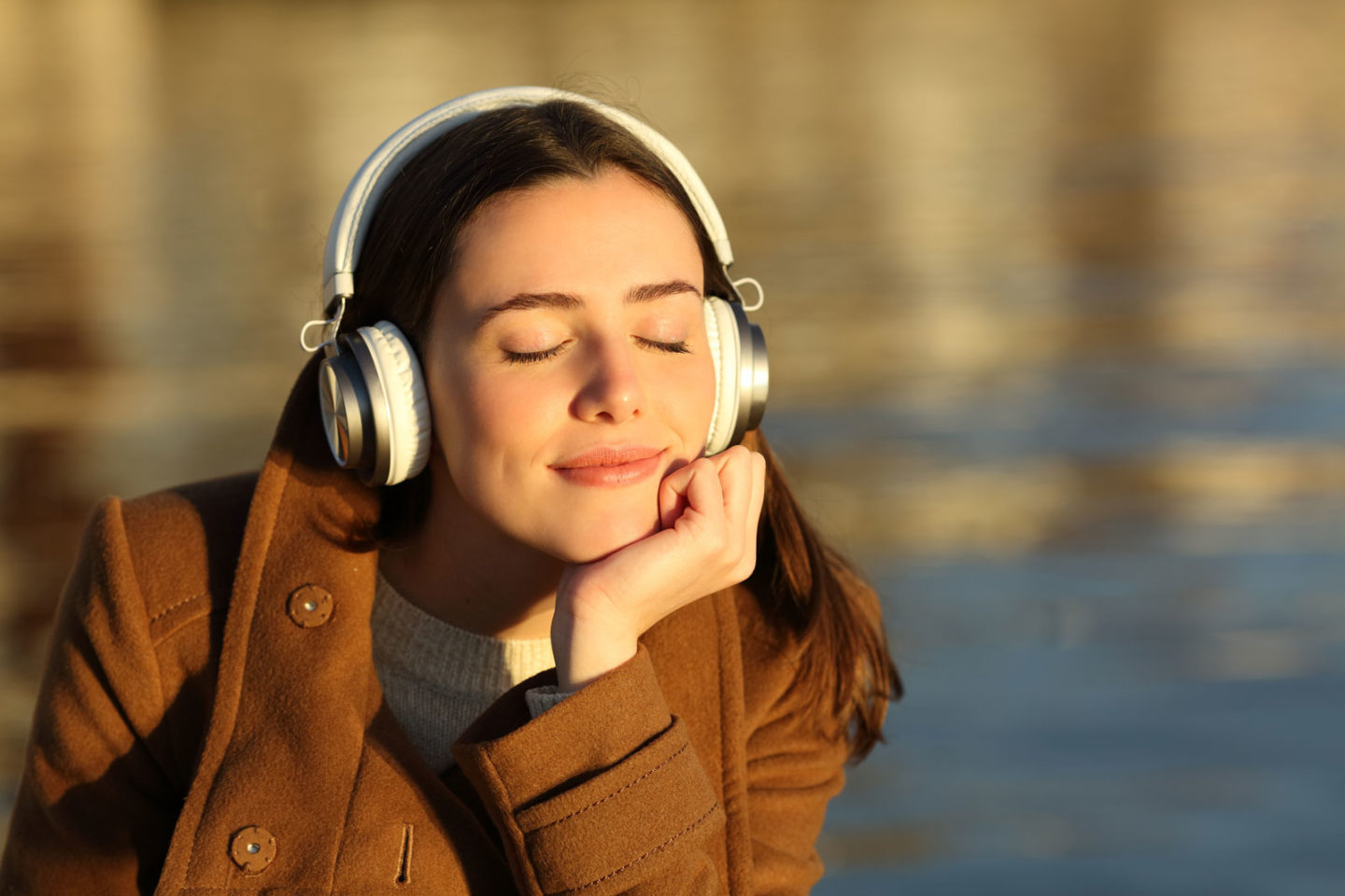 علميًا، كيف يمكن اختيار سماعات الرأس التي تناسب ذوقك الموسيقي؟