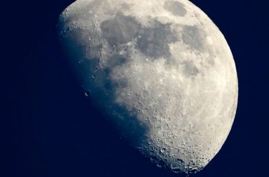 هل يمكن أن نستخدم القمر مصيدةً لرصد الحياة الفضائية؟ - البحث عن الحياة خارج الأرض - البحث عن الكائنات الفضائية - الحياة على القمر