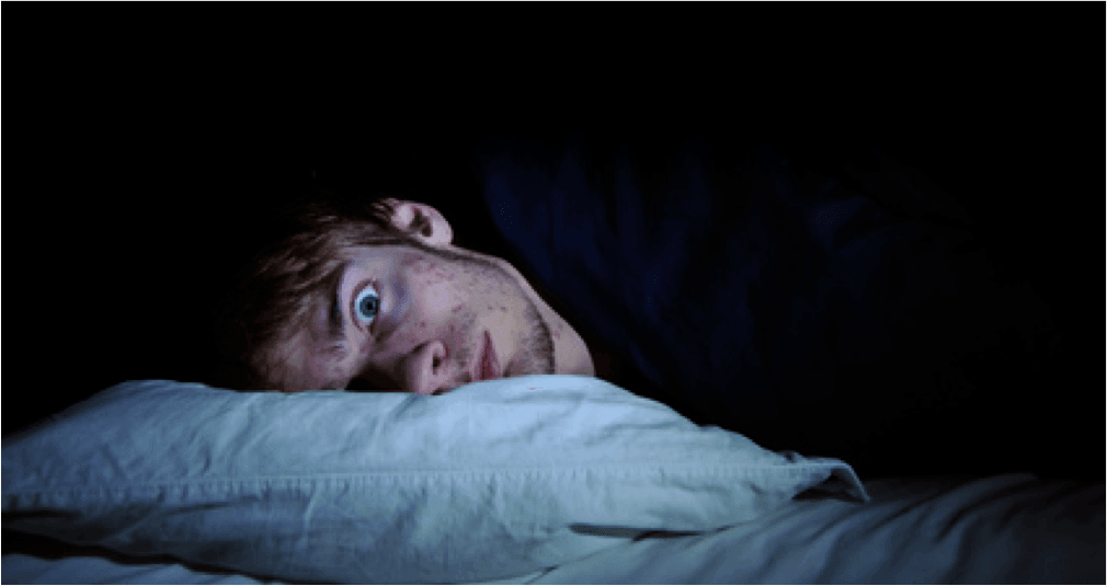 هل تفقد القدرة على النوم ليلًا؟ ربما تكون الوحدة هي السبب