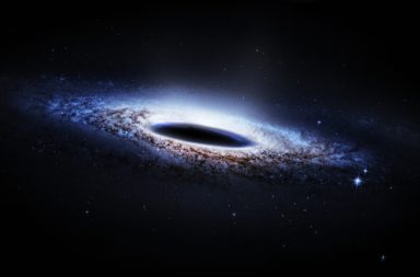 أشار العلماء إلى رصدهم الملاحظات الأولى حول وجود ظاهرة الاقتران الكوني التي أشار إليها العالم أينشتاين في نظريته. الثقوب السوداء والطاقة المظلمة