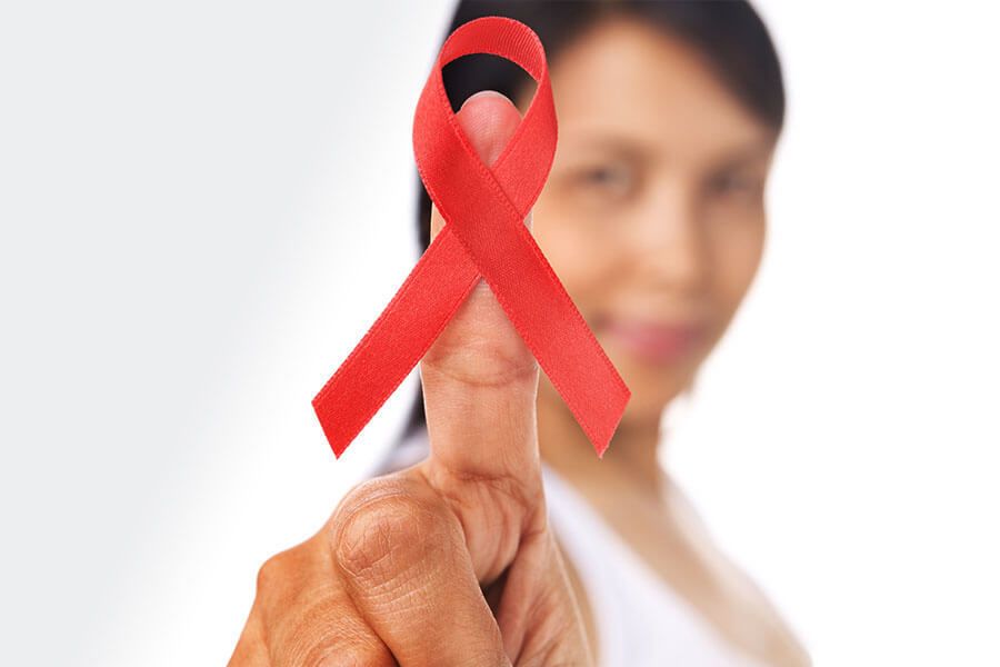 ما هي أعراض فيروس نقص المناعة عند النساء؟