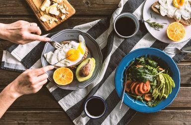 ما أهمية تناول وجبة الفطور في خسارة الوزن