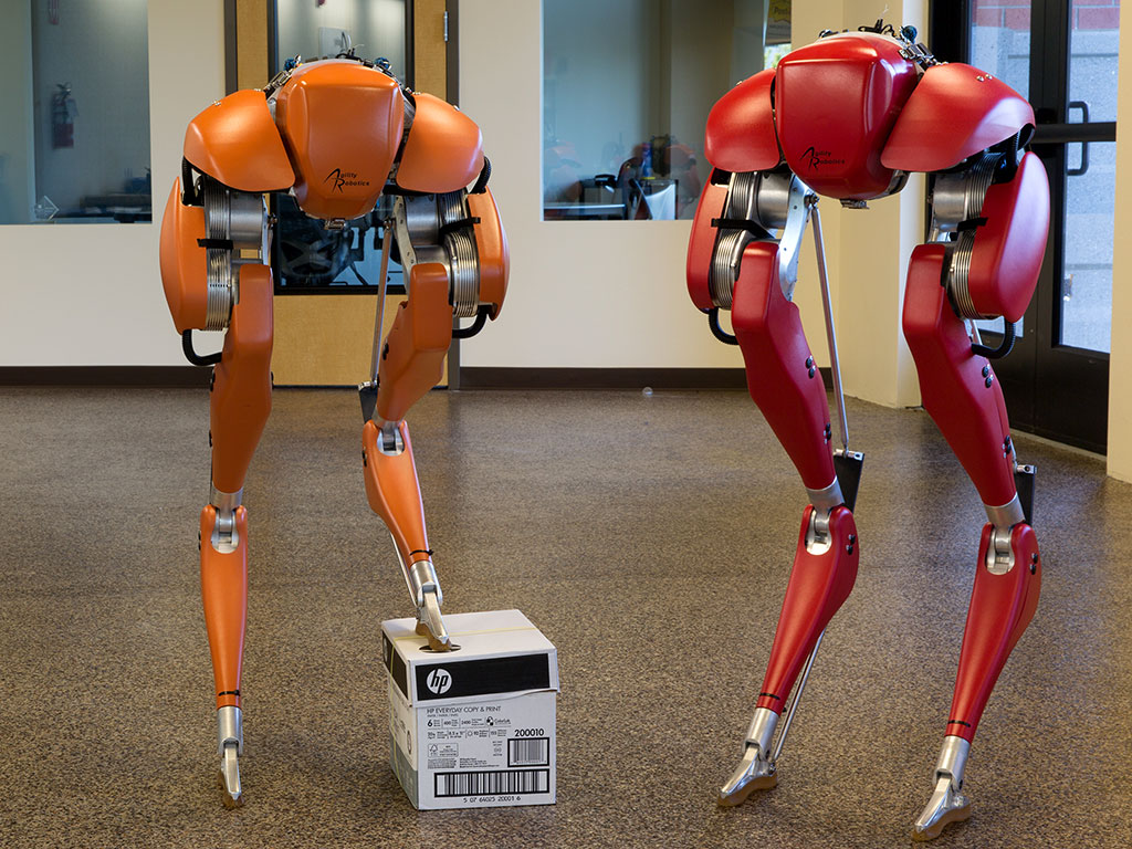 روبوت بأربع أرجل وبحجم كلب استطاع تعلم المشي ذاتيًا خلال ساعة واحدة