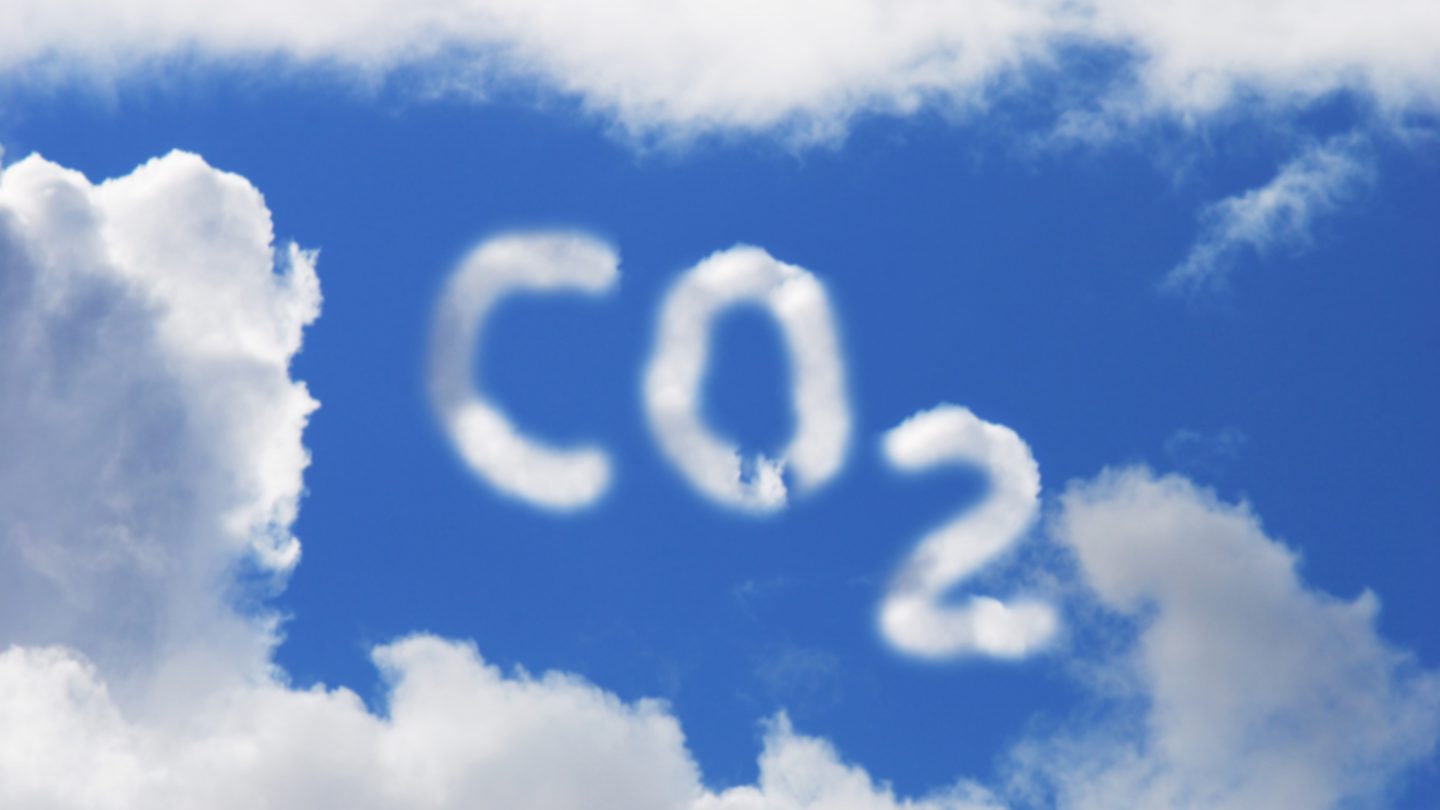 هل يعد الكربون عدوا ب الفعل ؟