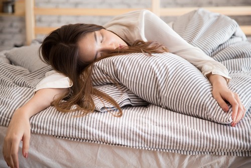 هل يمكن تعويض ساعات النوم المفقودة؟