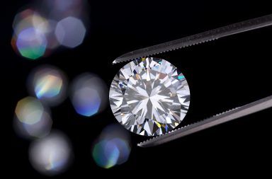 ما هو الألماس وكيف يتكون الماس في الطبيعة الألماس الصناعي صناعة المجوهرات الأحجار الكريمة كيف يتشكل الماس في الأرض الكربون