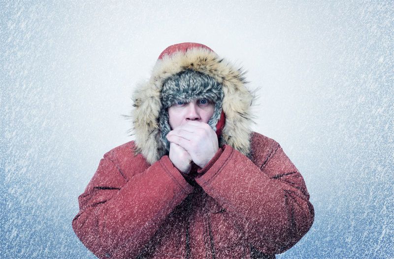 انخفاض الحرارة (Hypothermia): أسباب وأعراض وتشخيص وعلاج انخفاض حرارة الجسم