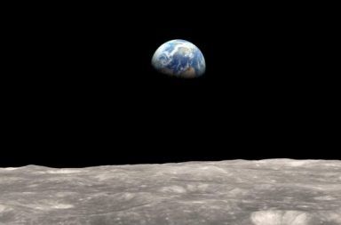 القمر الارض الصخور الأرضية القمرية