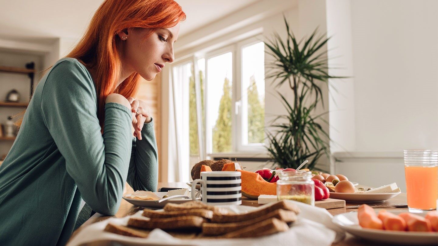 أحد عشر عنصرًا غذائيًا قد يسبب نقصها الاكتئاب