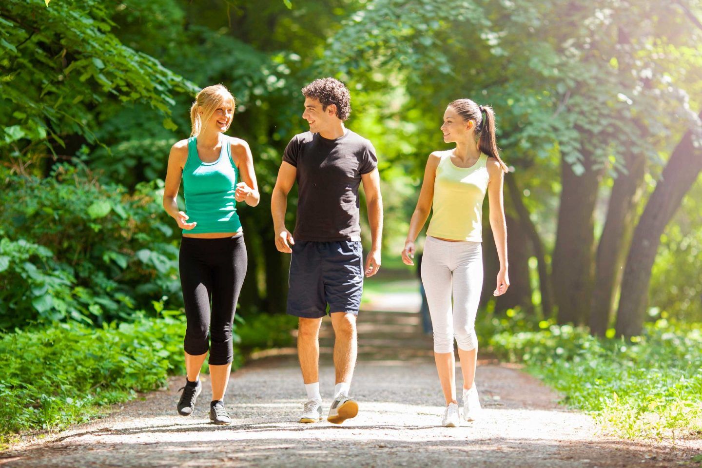 كم يحرق المشي من السعرات الحرارية وما تأثير الوزن والطول؟