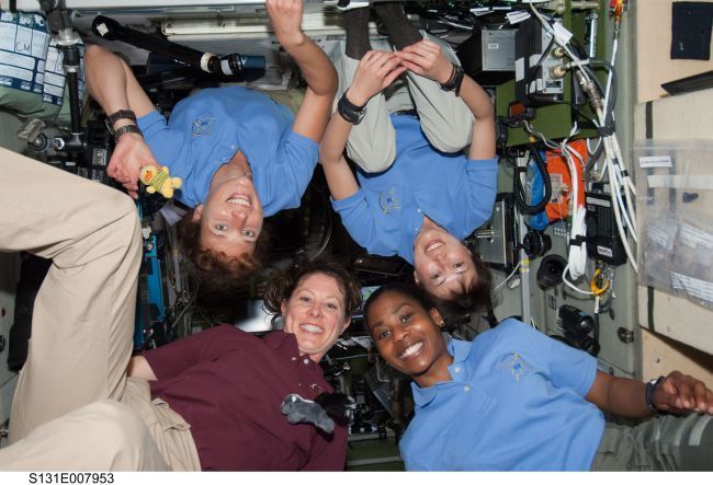 من ستكون أول امرأة تهبط على سطح القمر ؟ هذه هي الخيارات المتاحة أمام ناسا