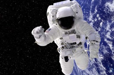 ما هي المتطلبات الرئيسة التي تعتمد عليها وكالة الفضاء الأمريكية ناسا في اختيارها رواد الفضاء؟ ما هو اختبار قدرة تحمل رواد الفضاء لقوى الجاذبية الشديدة؟
