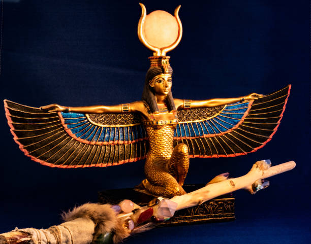 الإلهة المصرية إيزيس