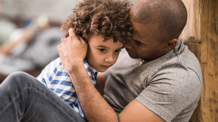 دور الآباء في تطور الصحة العقلية لأطفالهم