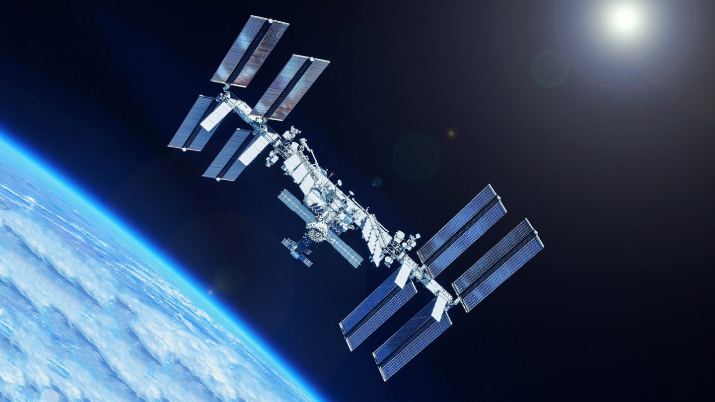 ما الذي سَيحل مكان محطة الفضاء الدولية بعد تدميرها في عام 2031؟