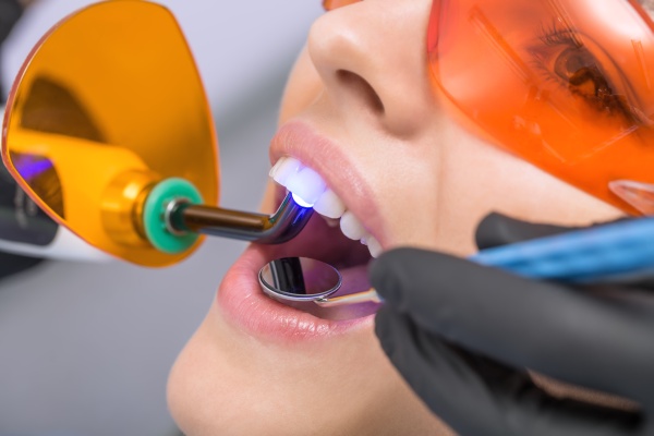 استخدامات الليزر في طب الأسنان