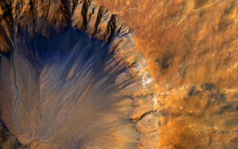 البحث عن ماء على سطح المريخ
