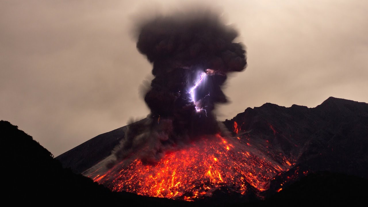 ما هي الصواعق البركانية وكيف تنشأ؟