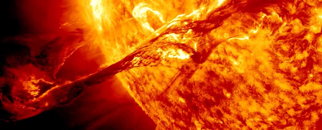 اللغز الذي حير العلماء : لماذا حرارة الغلاف الجوي للشمس اكبر من حرارة سطحها ؟