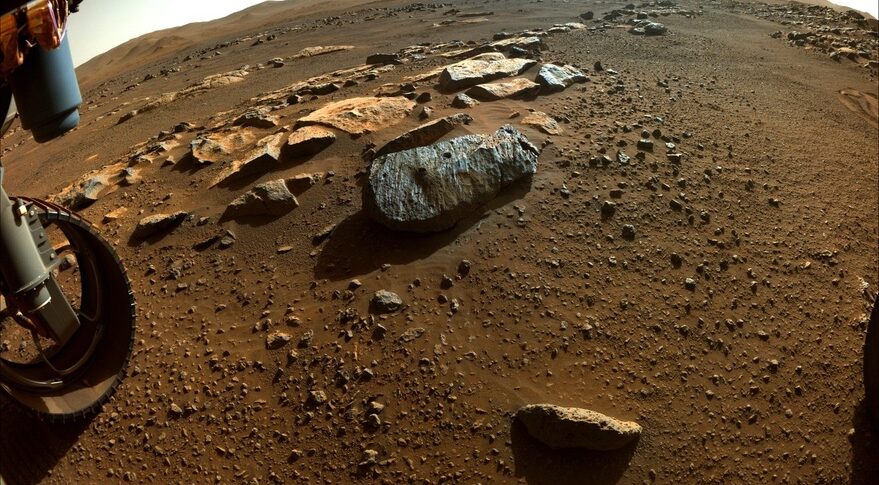 أخيرًا بيرسيفرنس تعيد عينة من المريخ إلى الأرض - نجاح المركبة الفضائية بيرسيفرنس في جمع عينة من تربة المريخ في محاولتها الثانية