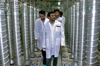 إيران ترفع درجة نقاء اليورانيوم المخصب إلى 4.5%، إليك ما يعنيه ذلك كيفية تخصيب اليورانيوم اللجنة التنظيمية النووية الأمريكية