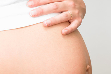ما هي أسباب النزف في أثناء الحمل؟ وما علاجه؟