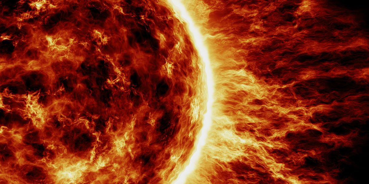 الانفجارات الشمسية تسرع الجسيمات إلى ما يقارب سرعة الضوء