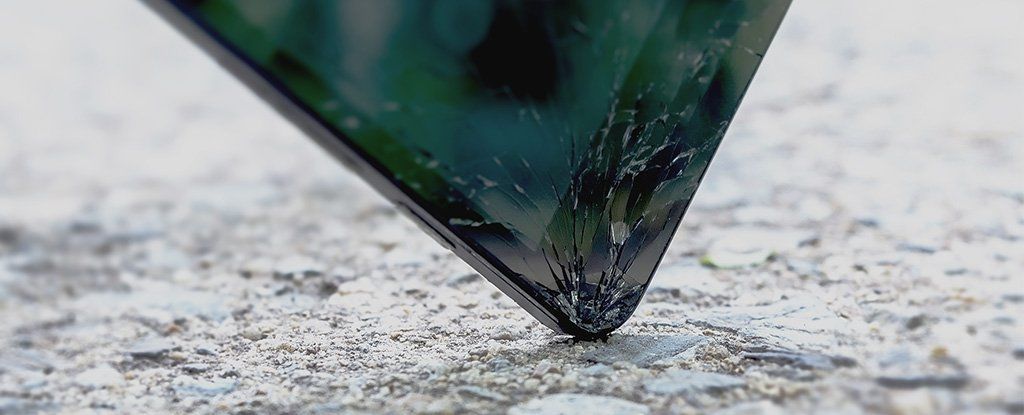 أعلنت سامسونج عن شاشة (OLED) غير قابلة للكسر.. وهذا قد يغيّر كل شيء!