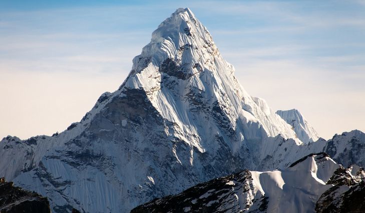 حقائق ومعلومات عن قمة جبل إفرست .. أعلى قمة على الأرض