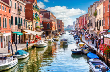 لمحة تاريخية عن مدينة البندقية - تاريخ مدينة البندقية منذ النشوء حتى الإدرهار والسقوط - المدينة الإطالية المشهورة بقنواتها المائية