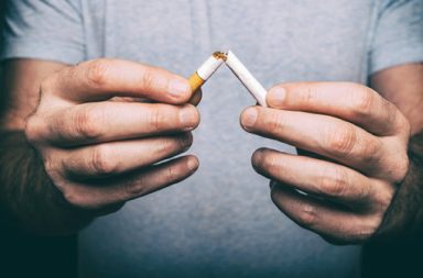 يزيد التدخين من مخاطر الإصابة بمجموعة واسعة من الأمراض، مثل الربو والقرحة الهضمية وإعتام عدسة العين والسكري. ما  مخاطر التدخين