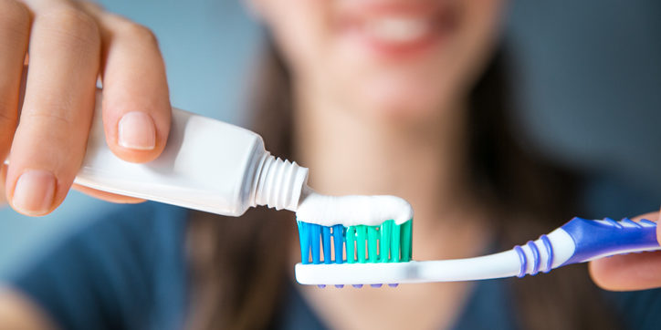 دراسة جديدة حول معجون أسنان خال من الفلوريد ويمنع تسوس الأسنان