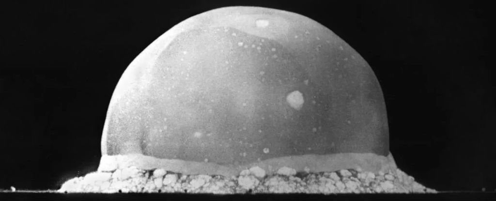 كيف سيساعدنا الانفجار النووي الاول لفهم كيفية تشكل القمر ؟