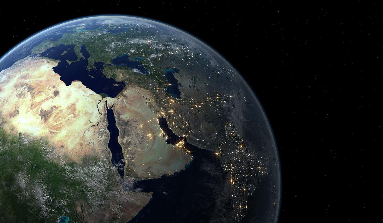 ما الذي يجعل الأرض تدور حول نفسها أنا أصدق العلم