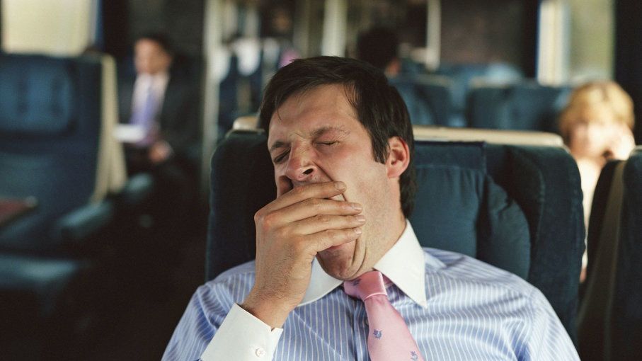 لماذا أنت متعب لهذه الدرجة؟ خمسة أخطاءٍ شائعة جدًا حول النوم